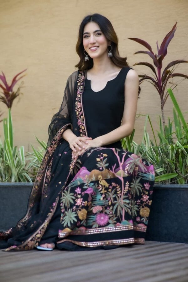 Shreya black Embroidered georgette set - Image 3