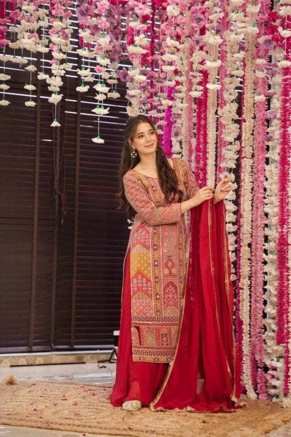 scarlett horizon heavy embroidered suit - Image 2