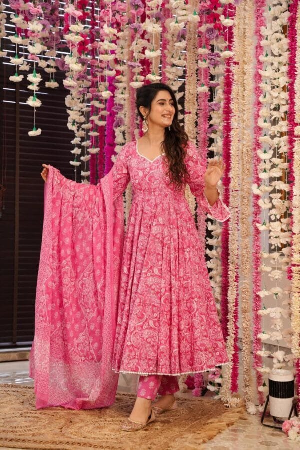 Naira pink cotton suit set - Image 3