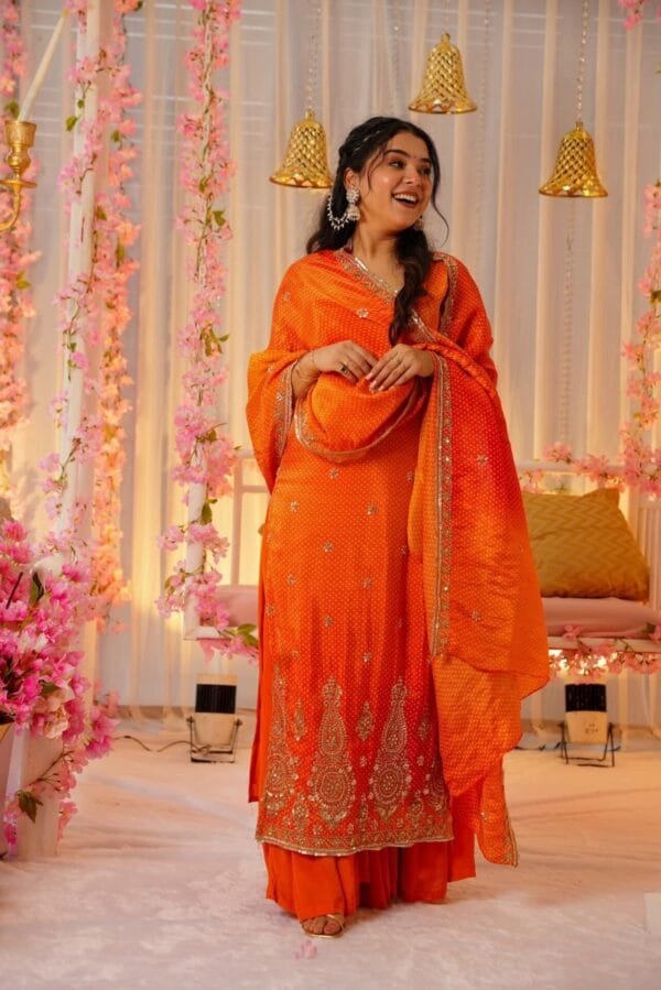 Saffron silk heavy suit set - Image 3