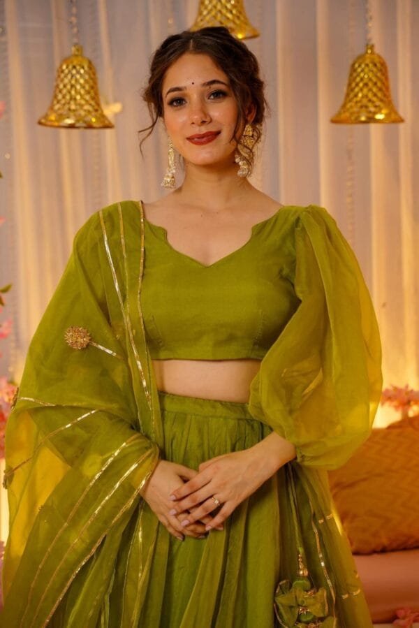 Green amethyst elegance lehenga set - Image 2