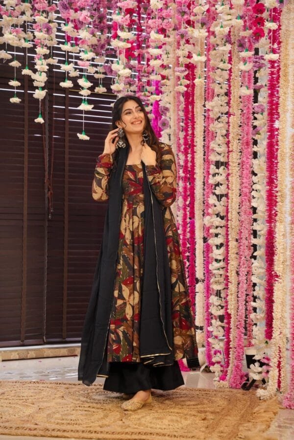 Dahlia black rayon suit set - Image 2