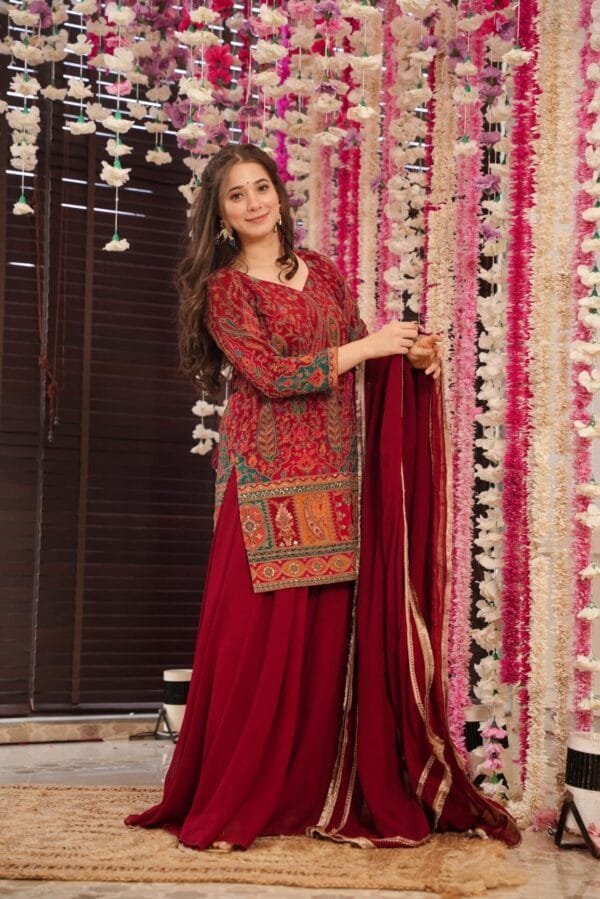 Juliet embroidered suit set - Image 2