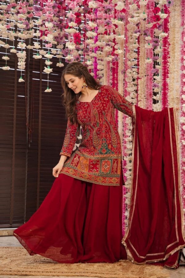 Juliet embroidered suit set - Image 4