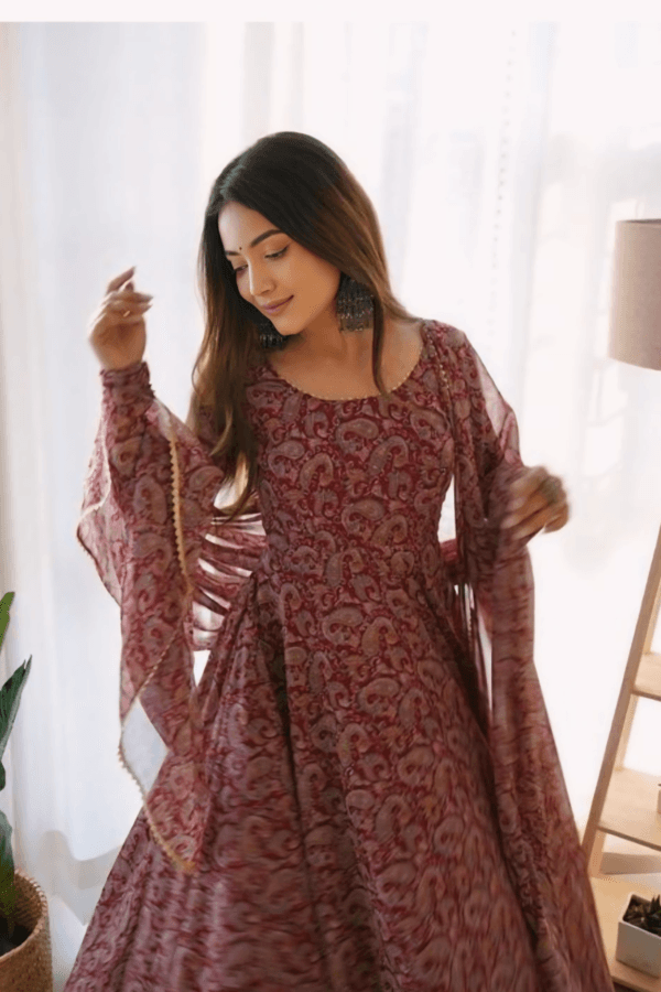 BEAUTIFUL PAISLEY ANARKALI PRINT GOWN WITH DUPATTA - Image 2