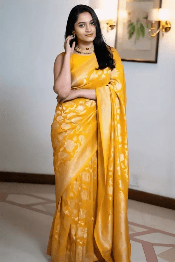 INTRICATELY WOVEN PURE SILK BANARASI YELLOW SAREE - Image 4