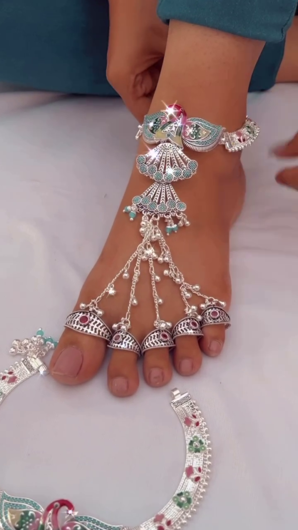 Elegant Traditional Silver-Plated Bridal Foot Jewelry Set with Intricate Enamel Work, Attached Toe Rings, and Dangling Chains – Ethnic Anklet and Bichiya Combo for Festive and Wedding Wear - Image 2
