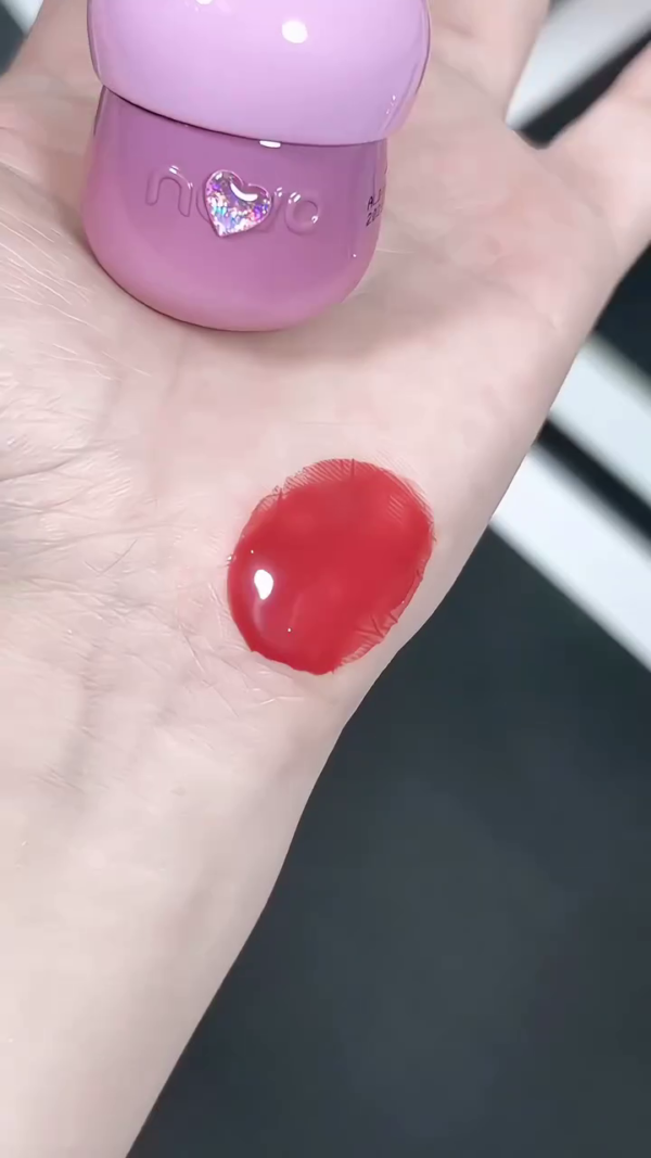 Cute Gradient Mushroom-Shaped Lip Balm & Tint with Moisturizing Formula and Built-In Applicator – Glossy Finish, Hydrating Lip Care in Adorable Multicolor Packaging - Image 3
