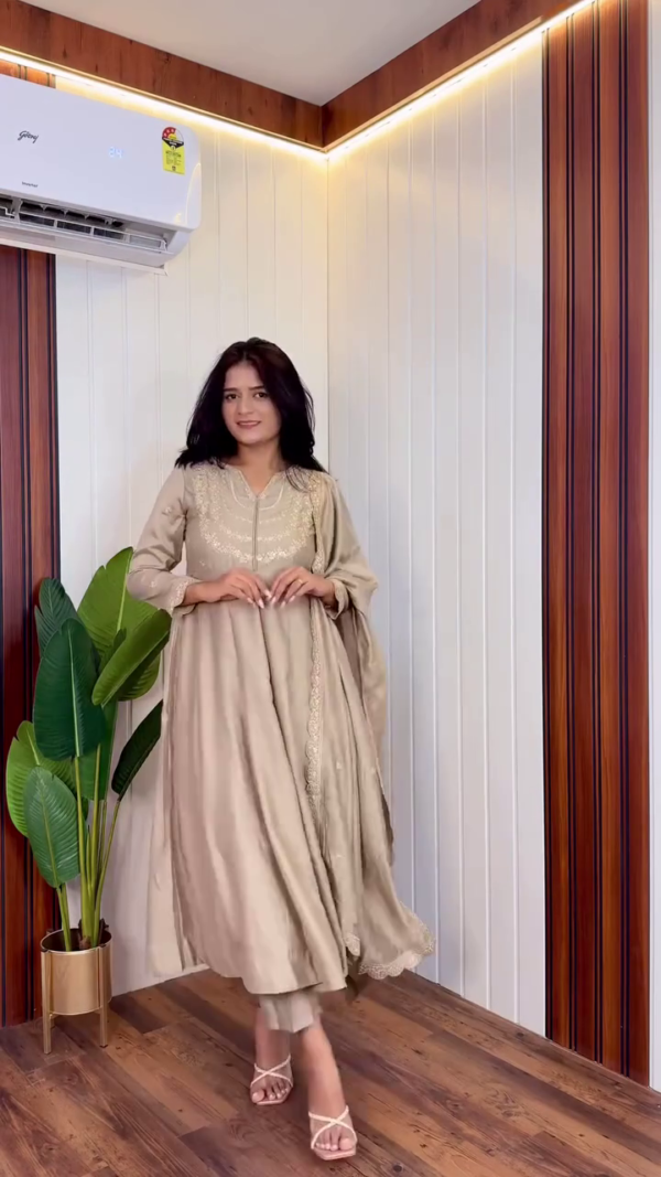 Dual Set of Anarkali Style Embroidered Kurta Sets for Women Flowy Ethnic Dresses with Matching Dupatta and Pants – Perfect for Festive, Wedding, or Traditional Occasions