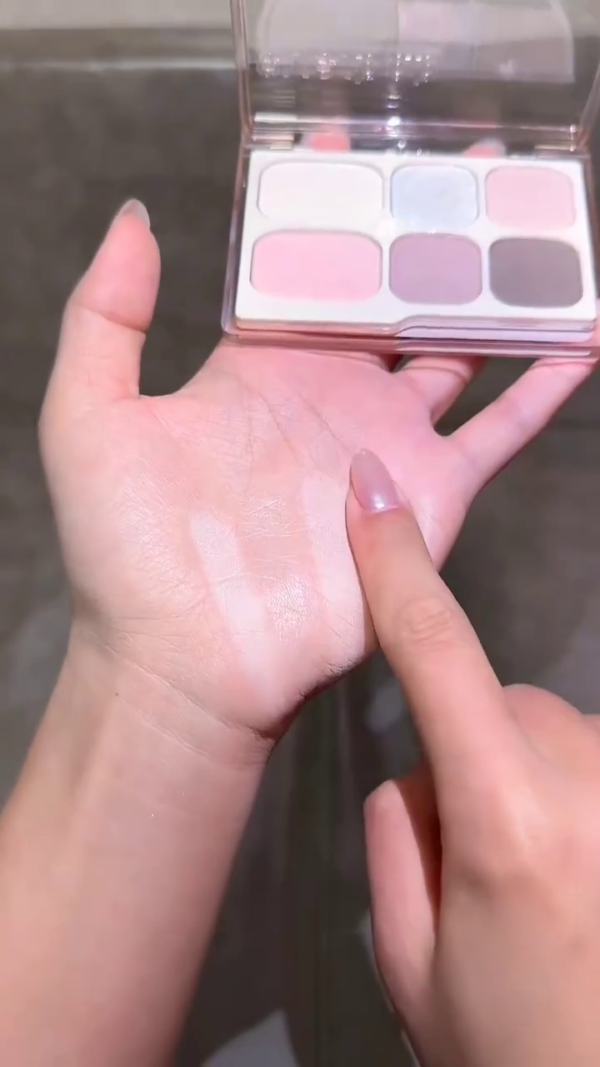 Romantic Soft Pink 6-Color Eyeshadow Palette with Matte, Shimmer, and Glitter Finishes in Elegant Compact Case for Everyday Natural or Glam Looks - Image 2