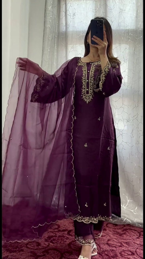 Royal Plum Purple Embroidered Straight Cut Salwar Suit Set with Delicate Golden Zari Detailing, Sheer Organza Dupatta, Designer Kurta and Scalloped Edges – Ideal for Festive, Party and Ethnic Celebrations