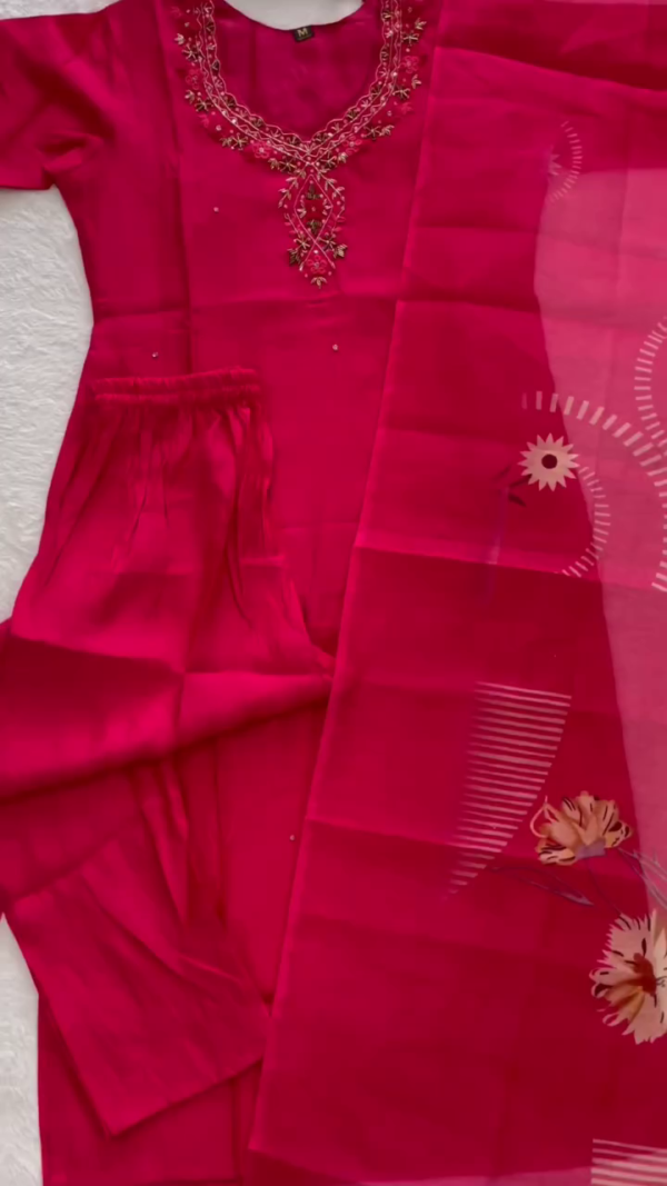 Classic Red Embroidered Kurta Set with Floral Organza Dupatta – Bold Elegance - Image 2