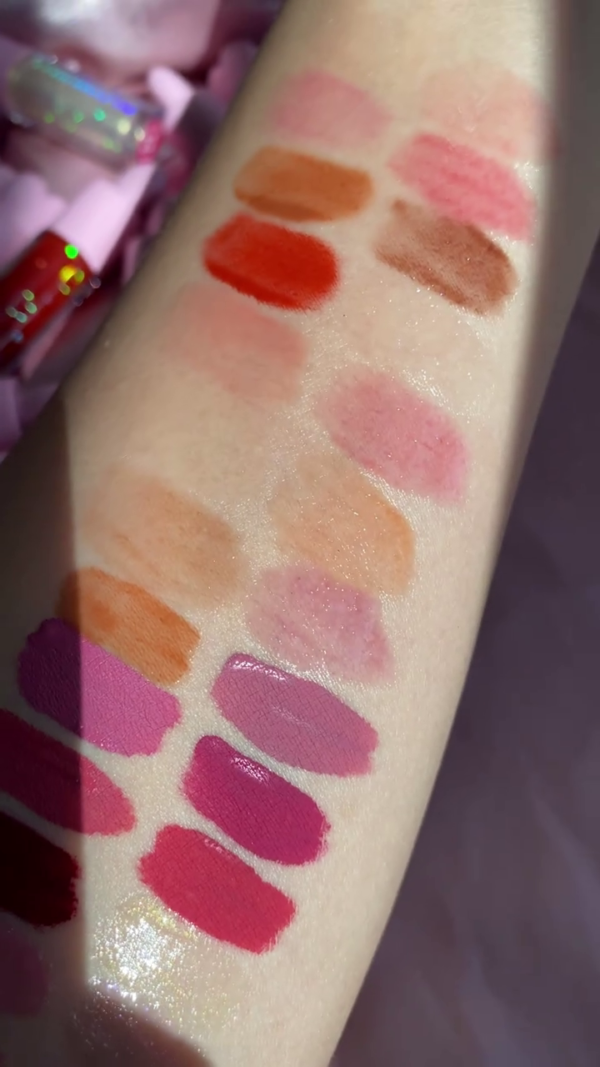 Romantic Heart-Cap Lip Gloss and Liquid Lipstick Set by Kelim&CoCo – 20-Piece Collection Featuring Matte, Glossy, and Glitter Shades in Vibrant Reds, Nudes, Pinks, and Corals with Smooth Texture and High Pigment Finish for All-Day Wear - Image 3