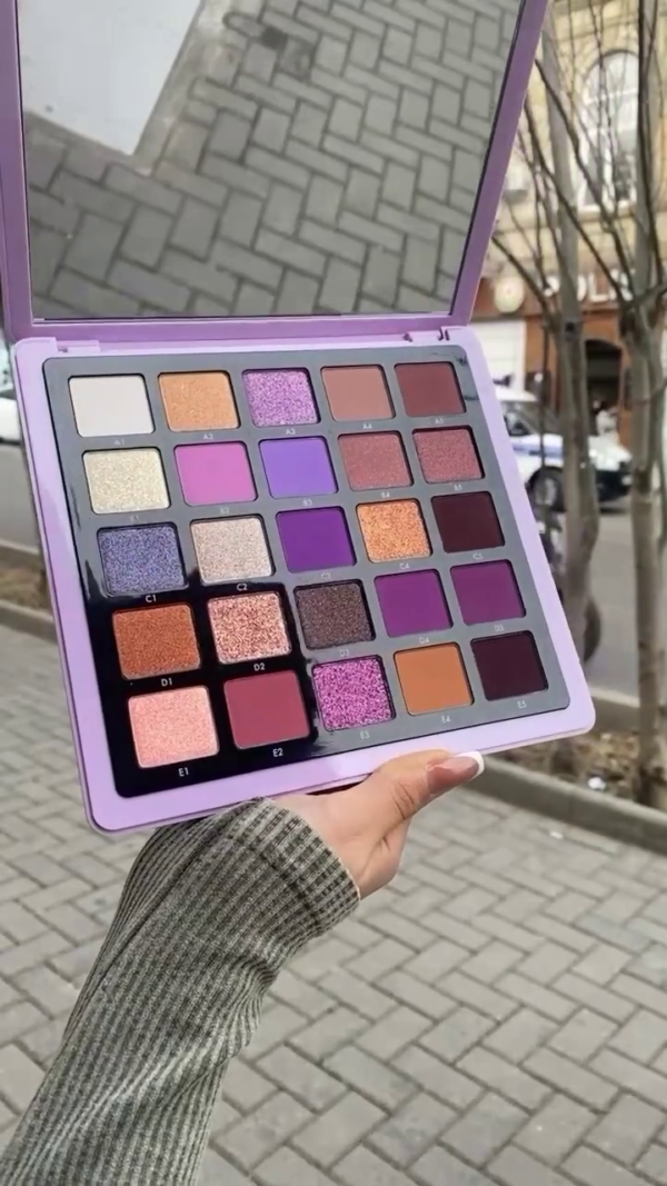 Vibrant Purple Eyeshadow Palette – 25 Highly Pigmented Shades in Matte, Shimmer, and Glitter Finishes for Stunning Eye Looks - Image 2