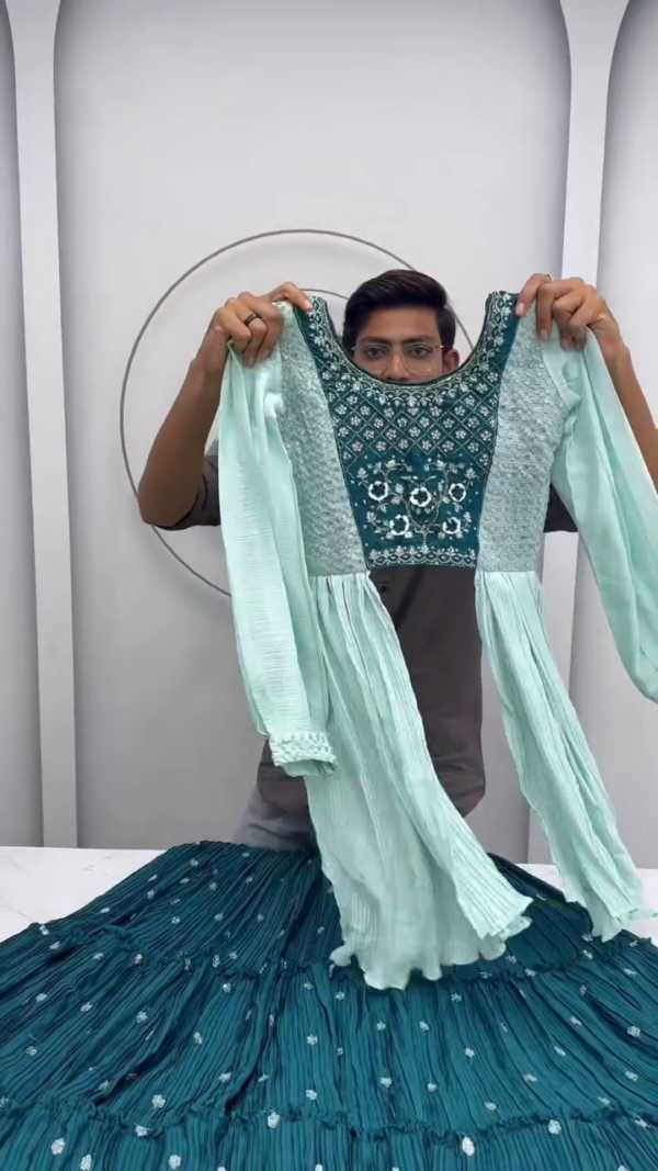 Sea Green & Teal Crinkled Lehenga Set – Intricately Embroidered Bodice with Mirror Work, Full Sleeves & Tiered Skirt – A Breezy Yet Glamorous Ensemble for Mehendi, Day Weddings & Summer Festivities.