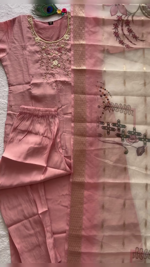 Elegant Baby Pink Embroidered Kurta Set with Matching Pants and Contrasting Printed Organza Dupatta – Graceful Ethnic Wear for Festive and Semi-Formal Occasions - Image 2
